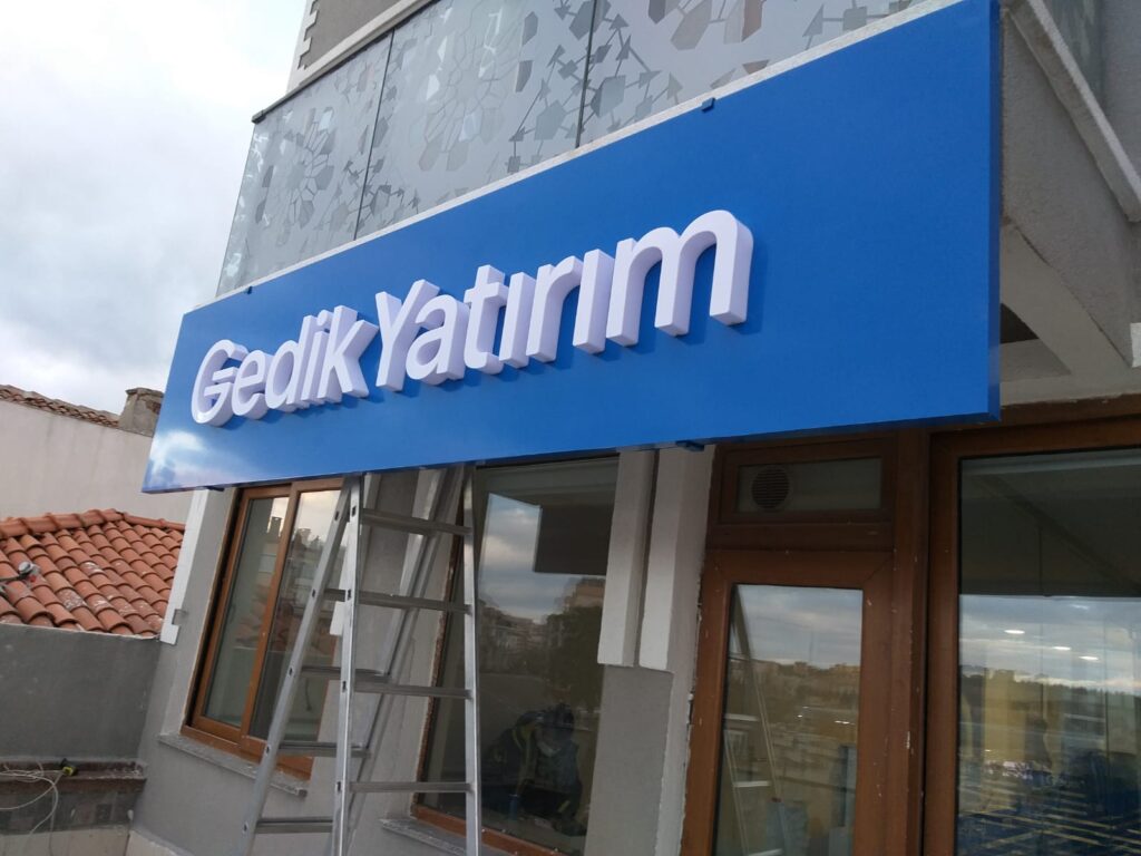 Işıklı pleksiglas tabela