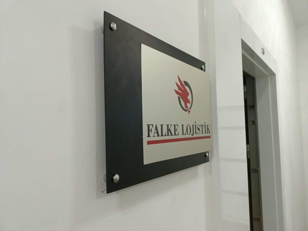 kapi isimlik tabelasi